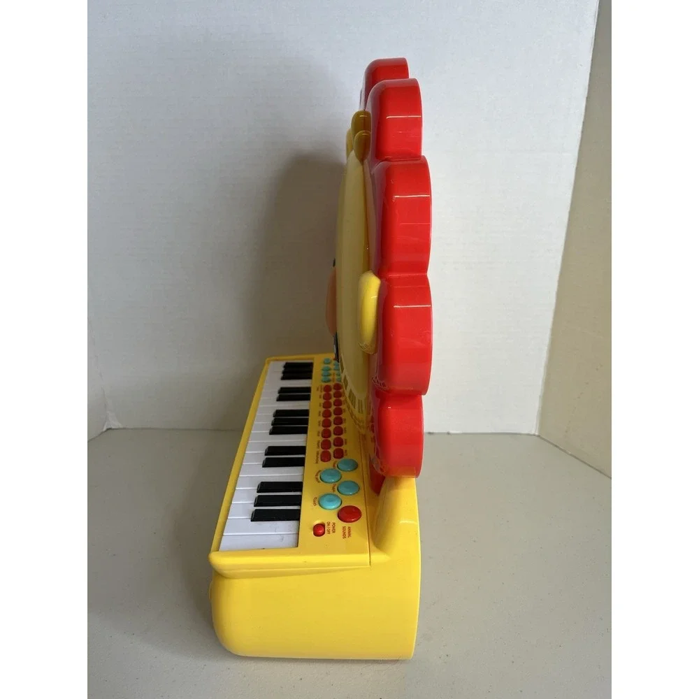 Fisher‎ Price Toddler Lion Piano 32 Keys Animal Musical Sounds